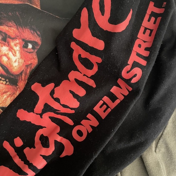 Nightmare On Elm Street 3 Freddy Krueger Long Sleeve Graphic Crew Neck Shirt - Picture 4 of 7
